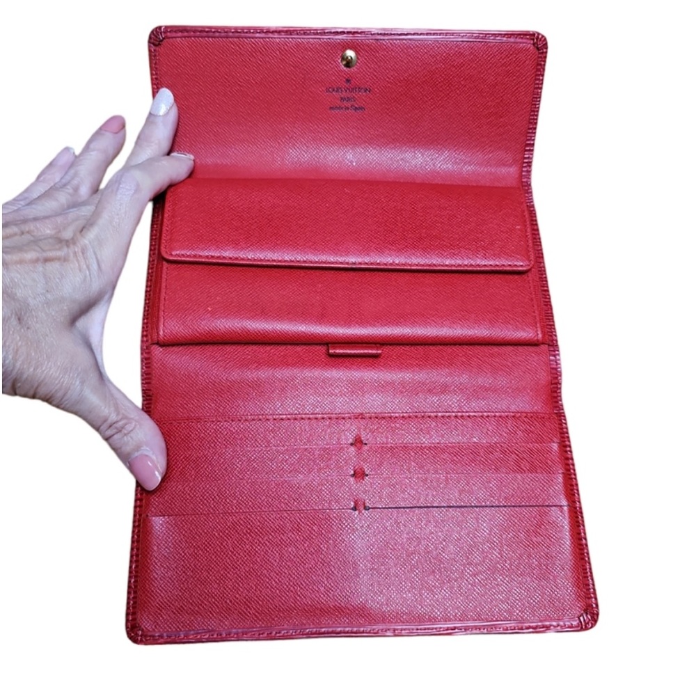 Louis Vuitton Red EPI Long Snap Sarah Wallet - Picture 6 of 13